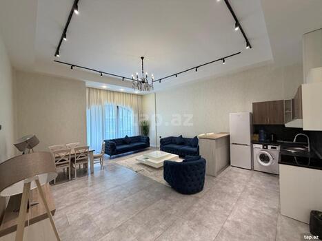 4-otaqlı yeni tikili, Üzeyir Hacıbəyli küç., 168 m²