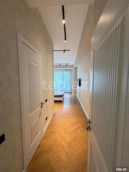 5-otaqlı yeni tikili, Üzeyir Hacıbəyli küç., 207 m²