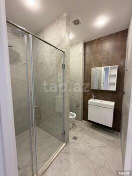 5-otaqlı yeni tikili, Üzeyir Hacıbəyli küç., 207 m²