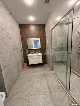5-otaqlı yeni tikili, Üzeyir Hacıbəyli küç., 207 m²