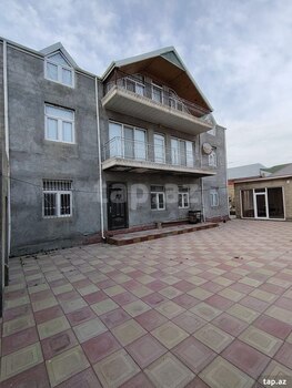 Həyət evi, Binə qəs.