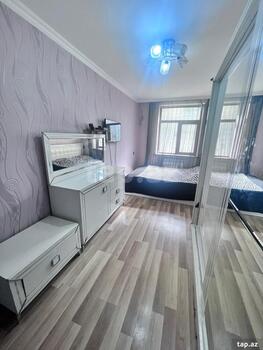 3-otaqlı mənzil, R.Rüstəmov küç.66, 61 m²