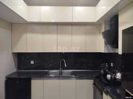 3-otaqlı yeni tikili, Moskva pr., 110 m²