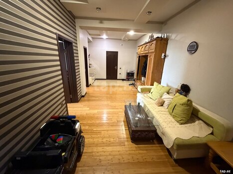 3-otaqlı yeni tikili, Məmmədcəfər Cəfərov küç., 130 m²