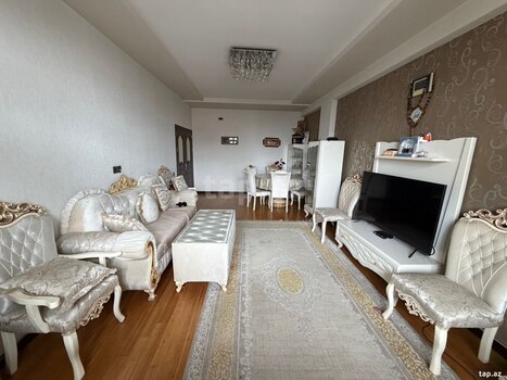 3-otaqlı yeni tikili, Məmmədcəfər Cəfərov küç., 130 m²