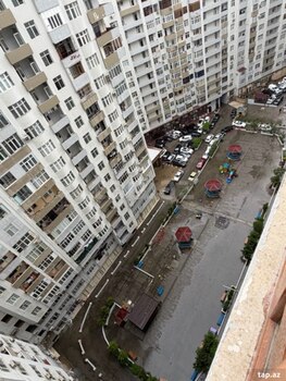 3-otaqlı yeni tikili, Məmmədcəfər Cəfərov küç., 130 m²