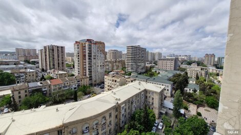 2-otaqlı yeni tikili, İnşaatçılar pr., 170 m²
