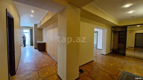 2-otaqlı yeni tikili, İnşaatçılar pr., 170 m²