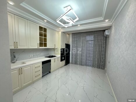 4-otaqlı yeni tikili, Ə.Əliyev küç., 181 m²