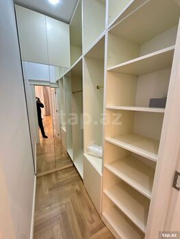 4-otaqlı yeni tikili, Ə.Əliyev küç., 181 m²