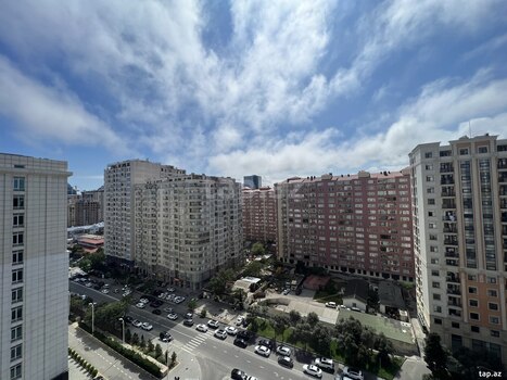 3-otaqlı yeni tikili, N.Rəfiyev küç., 128 m²