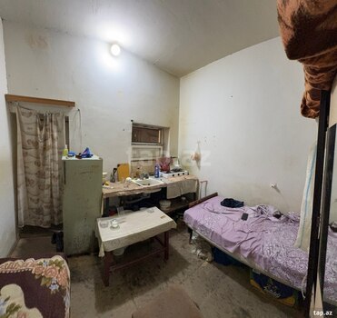Həyət evi kirayə verilir, İnşaatçılar m.