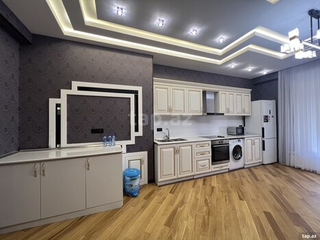 3-otaqlı yeni tikili, Ü. Hacıbəyov küç. Azinko MTK, 205 m²