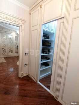 4-otaqlı yeni tikili, Afiyəddin Cəlilov küç., 185 m²