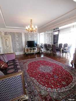 4-otaqlı yeni tikili, Afiyəddin Cəlilov küç., 185 m²