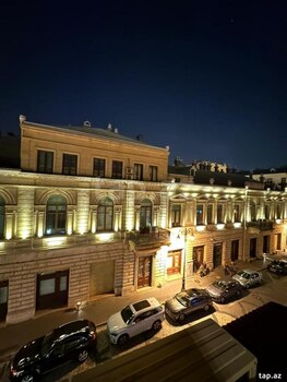 4-otaqlı mənzil, Yusif Məmmədəliyev küç. 4, 180 m²