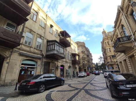 4-otaqlı mənzil, Yusif Məmmədəliyev küç. 4, 180 m²