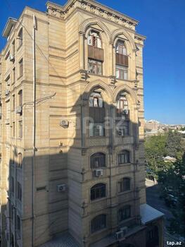 4-otaqlı mənzil, Əbdüləzəl Dəmirçizadə küç., 115 m²