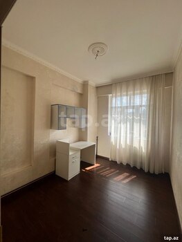 3-otaqlı yeni tikili, Mir Cəlal küç.126, 80 m²