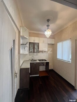 3-otaqlı yeni tikili, Mir Cəlal küç.126, 80 m²
