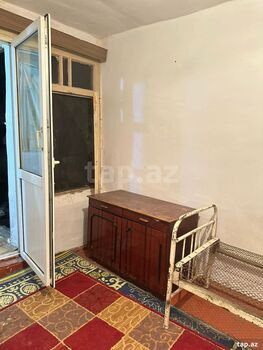 Həyət evi kirayə verilir, İnşaatçılar m.