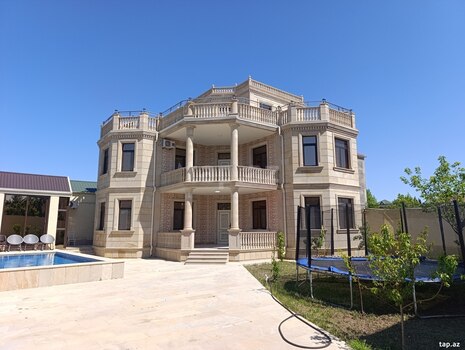 Bağ evi, Novxanı qəs.