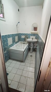 3-otaqlı mənzil, 8 Noyabr pr., 65 m²