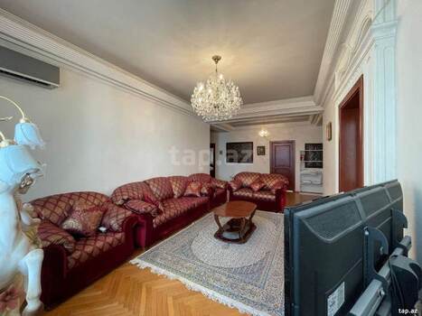4-otaqlı yeni tikili, Nəsimi r., 160 m²