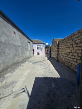 Həyət evi, Binə qəs.