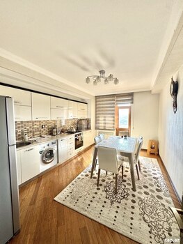 3-otaqlı yeni tikili, Ə.Əhmədov küç., 138 m²
