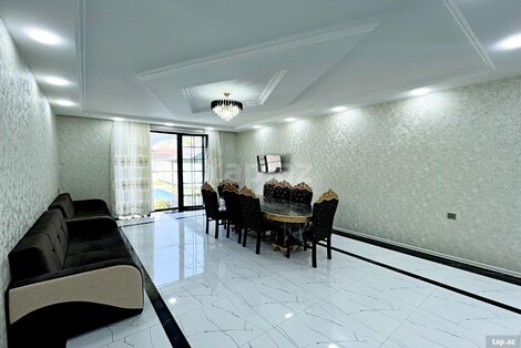 Villa, Qəbələ r.