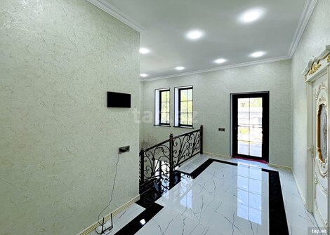 Villa, Qəbələ r.