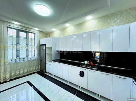 Villa, Qəbələ r.
