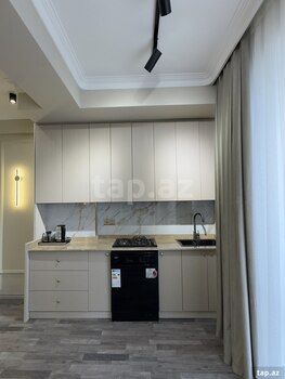 2-otaqlı yeni tikili, Balaəmi Dadaşov küç., 93 m²