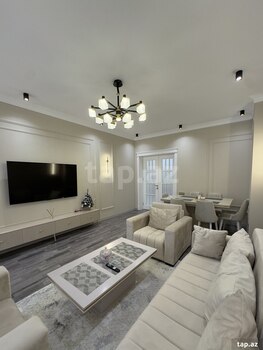 2-otaqlı yeni tikili, Balaəmi Dadaşov küç., 93 m²