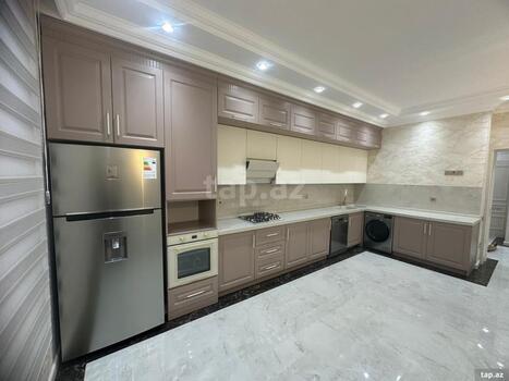 3-otaqlı yeni tikili, İsmayıl bəy Qutqaşınlı küç., 190 m²