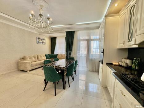 3-otaqlı yeni tikili, Moskva pr., 180 m²