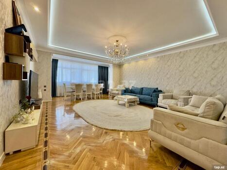 3-otaqlı yeni tikili, Moskva pr., 180 m²