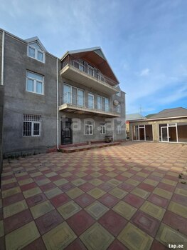 Həyət evi, Binə qəs.