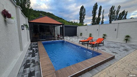 Villa kirayə verilir, Quba r.