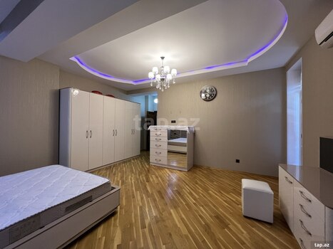 3-otaqlı yeni tikili, S. Rüstəm küç., 168.5 m²