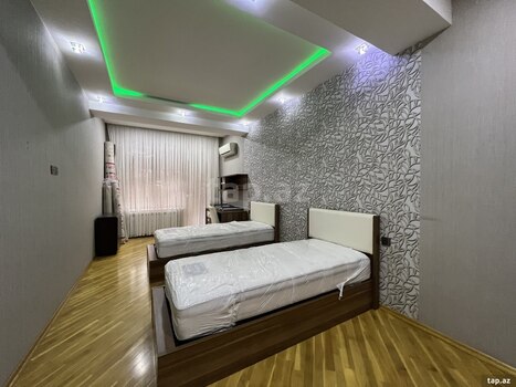 3-otaqlı yeni tikili, S. Rüstəm küç., 168.5 m²