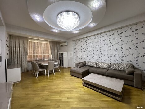 3-otaqlı yeni tikili, S. Rüstəm küç., 168.5 m²