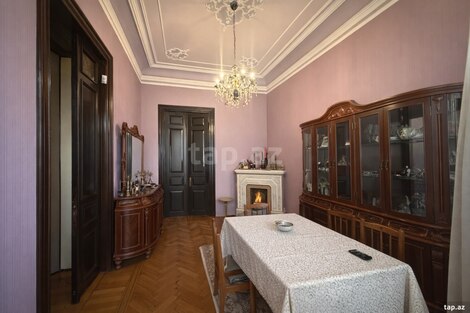 5-otaqlı mənzil, Xəqani küç., 210 m²