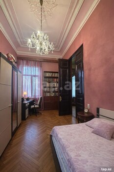 5-otaqlı mənzil, Xəqani küç., 210 m²