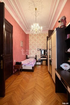 5-otaqlı mənzil, Xəqani küç., 210 m²