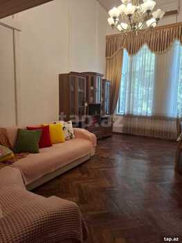 3-otaqlı mənzil, U.Bünyadzadə küç.12, 60 m²