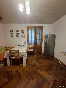 3-otaqlı mənzil, U.Bünyadzadə küç.12, 60 m²
