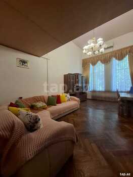 3-otaqlı mənzil, U.Bünyadzadə küç.12, 60 m²