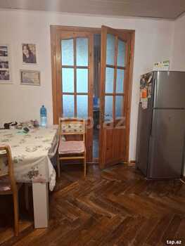 3-otaqlı mənzil, U.Bünyadzadə küç.12, 60 m²